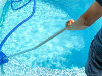 How to Vacuum a Pool with Various Contaminants