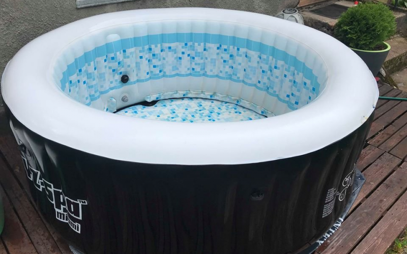 How to Detect A Leak In An Inflatable Hot Tub