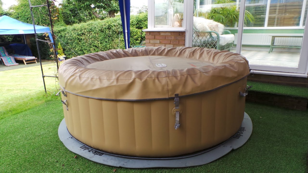 Placing inflatable hot tub on the grass