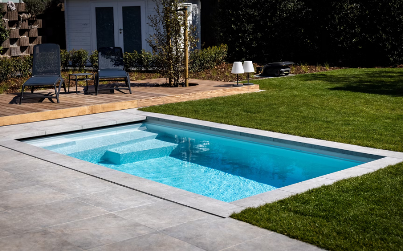 How to keep a small pool clean