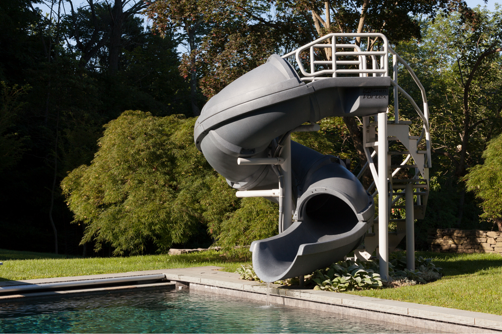 How to install a pool slide safe and adequately