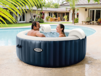 Soft sided hot tub