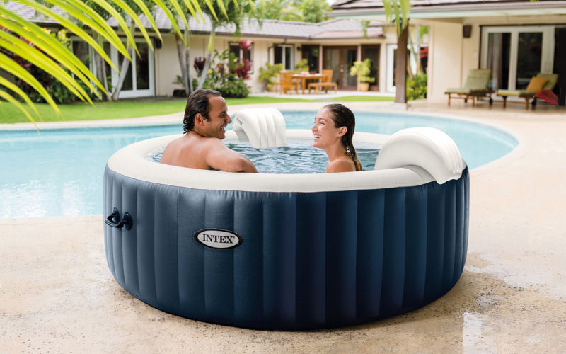 Soft sided hot tub